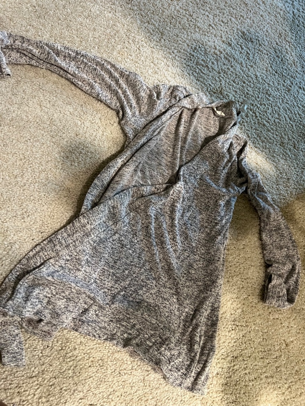 Clothes - Picture 2 of 16